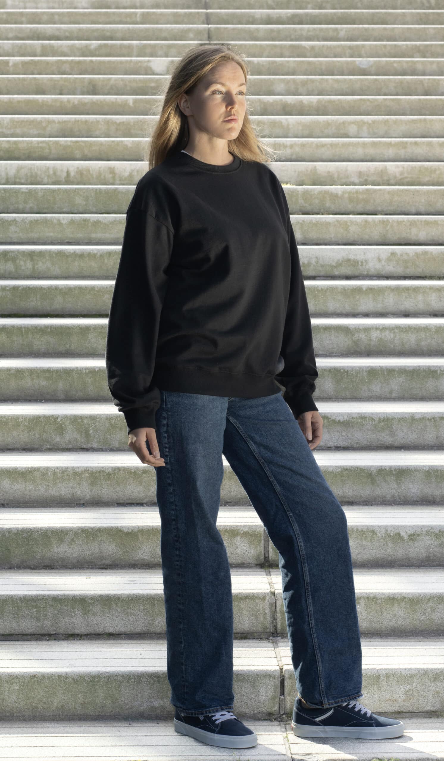 EDIT_LOOSEFIT_LONGSLEEVE_DANIELA